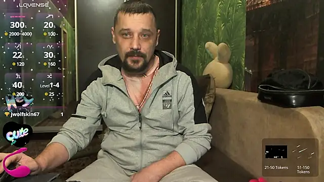 Snapshot of DanielOhCool chatting on December 23, 2024, 11:25 am DanielOhCool online show from December 23, 2024, 11:25 am