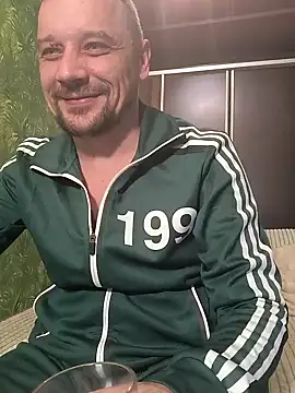 Snapshot of DanielOhCool chatting on January 27, 2025, 5:58 pm DanielOhCool online show from January 27, 2025, 5:58 pm