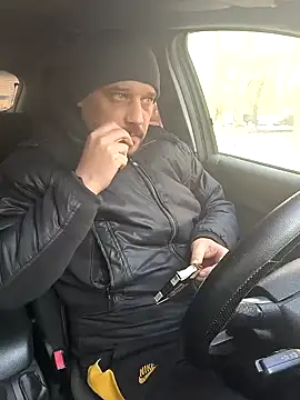 Snapshot of DanielOhCool chatting on February 10, 2025, 10:53 am DanielOhCool online show from February 10, 2025, 10:53 am