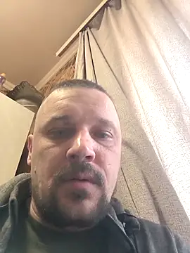 Snapshot of DanielOhCool chatting on February 11, 2025, 2:13 pm DanielOhCool online show from February 11, 2025, 2:13 pm