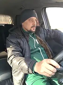 Snapshot of DanielOhCool chatting on February 14, 2025, 10:17 am DanielOhCool online show from February 14, 2025, 10:17 am