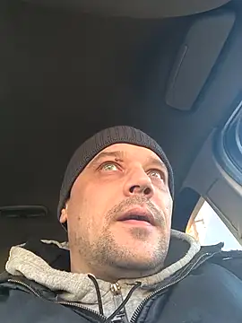 Snapshot of DanielOhCool chatting on February 21, 2025, 2:16 pm DanielOhCool online show from February 21, 2025, 2:16 pm