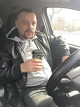 Snapshot of DanielOhCool chatting on March 19, 2025, 10:11 am DanielOhCool online show from March 19, 2025, 10:11 am