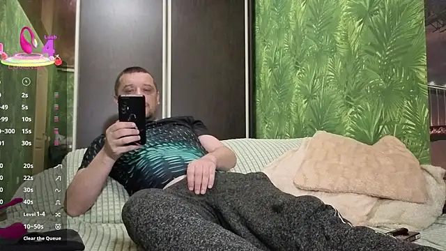 DanielOhCool online show from April 1, 2026, 6:36 am