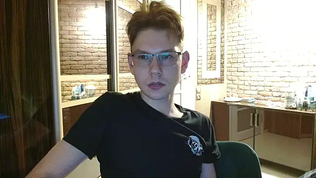 Snapshot of newcomer_2021 chatting on November 7, 2025, 8:09 pm newcomer 2021 online show from November 7, 2025, 8:09 pm