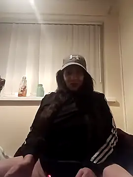 Leanne43 online show from March 18, 2025, 7:10 pm