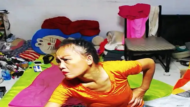 1CuteAndSexy69 online show from January 26, 2025, 11:50 am