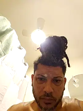 tropikboy online show from March 11, 2025, 9:56 am