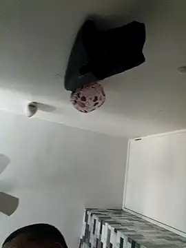 tropikboy online show from December 21, 2025, 11:50 am