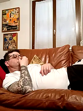 dario84rozz online show from April 3, 2026, 3:10 pm