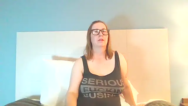 Snapshot of SweetandNaughty1 chatting on March 14, 2025, 5:48 am SweetandNaughty1 online show from March 14, 2025, 5:48 am