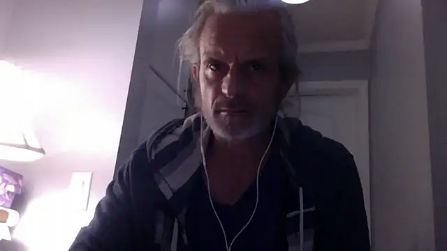 Snapshot of readyforfunxxx chatting on May 14, 2026, 1:18 pm readyforfunxxx online show from May 14, 2026, 1:18 pm