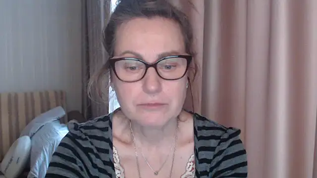 lauraoven online show from February 17, 2025, 12:27 pm