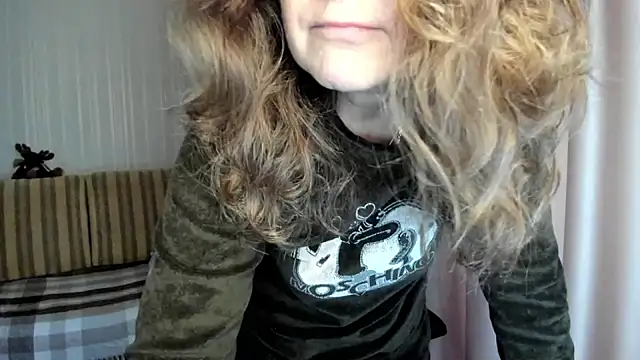 lauraoven online show from January 11, 2026, 9:14 am