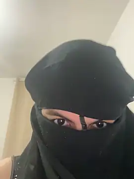 Marocainegroscul online show from November 24, 2025, 3:45 pm