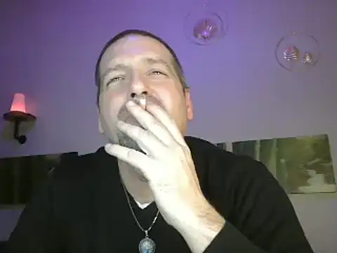 Snapshot of matrikes1 chatting on February 10, 2025, 8:21 pm matrikes1 online show from February 10, 2025, 8:21 pm