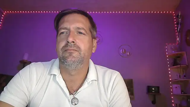 Snapshot of matrikes1 chatting on October 10, 2025, 4:39 pm matrikes1 online show from October 10, 2025, 4:39 pm