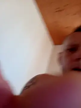 Kw8585kw online show from April 8, 2026, 12:27 pm