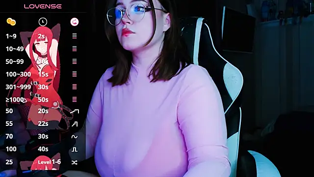 Mini Mo online show from April 1, 2026, 3:42 pm