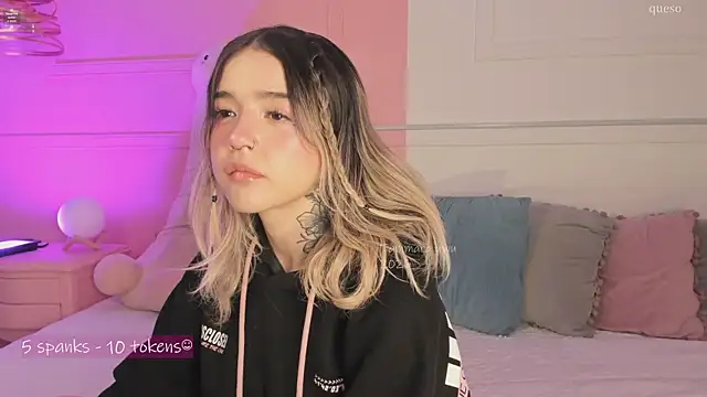  Tammara  online show from February 18, 2026, 12:45 pm