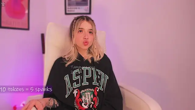  Tammara  online show from April 7, 2026, 8:20 pm