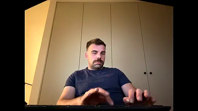Snapshot of mrbigballs chatting on October 25, 2025, 9:53 pm mrbigballs online show from October 25, 2025, 9:53 pm
