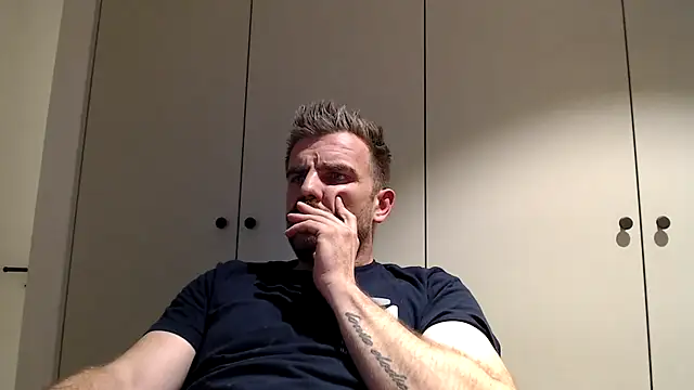 mrbigballs online show from June 12, 2026, 8:52 pm