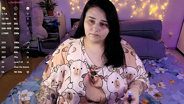 naughtykiss online show from March 22, 2026, 6:33 pm