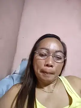 asianwet4u online show from December 15, 2025, 8:24 pm