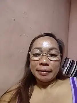 Snapshot of asianwet4u chatting on February 9, 2026, 2:43 pm asianwet4u online show from February 9, 2026, 2:43 pm