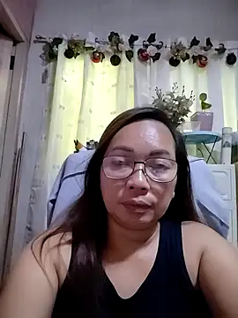 Snapshot of asianwet4u chatting on February 28, 2026, 5:52 am asianwet4u online show from February 28, 2026, 5:52 am