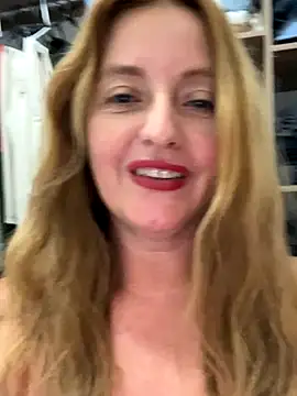 moniquerainx online show from October 24, 2025, 11:45 pm