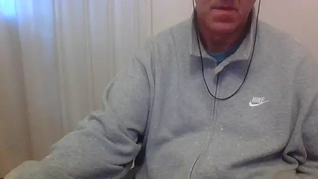Snapshot of ANONIMO7735 chatting on April 19, 2026, 4:56 am ANONIMO7735 online show from April 19, 2026, 4:56 am