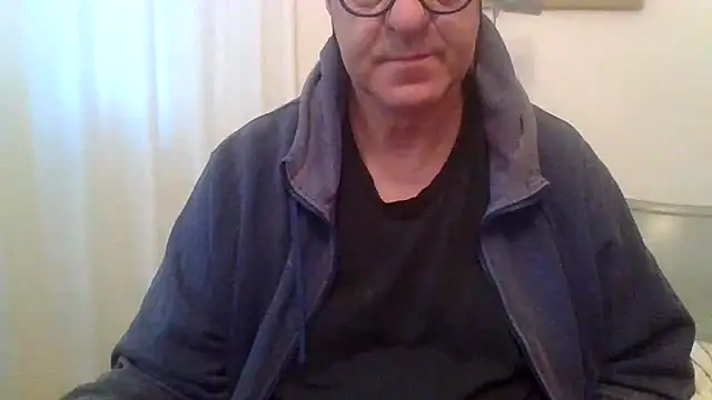 Snapshot of ANONIMO7735 chatting on April 28, 2026, 4:06 am ANONIMO7735 online show from April 28, 2026, 4:06 am