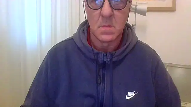 Snapshot of ANONIMO7735 chatting on April 30, 2026, 4:02 pm ANONIMO7735 online show from April 30, 2026, 4:02 pm