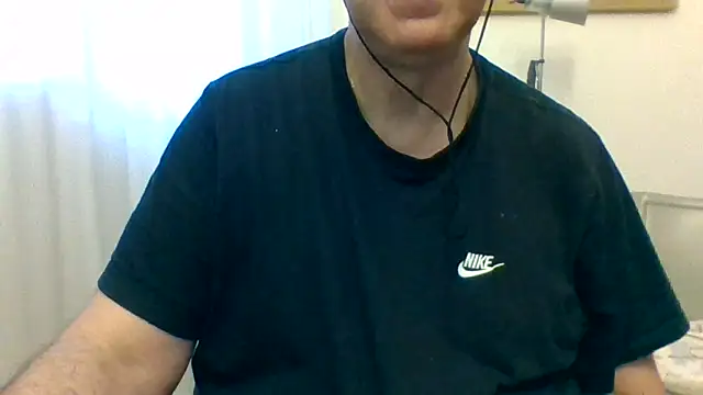 Snapshot of ANONIMO7735 chatting on May 12, 2026, 4:31 am ANONIMO7735 online show from May 12, 2026, 4:31 am
