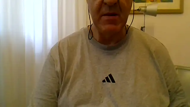 Snapshot of ANONIMO7735 chatting on May 15, 2026, 5:03 am ANONIMO7735 online show from May 15, 2026, 5:03 am