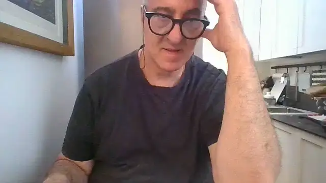 Snapshot of ANONIMO7735 chatting on July 4, 2026, 10:43 am ANONIMO7735 online show from July 4, 2026, 10:43 am