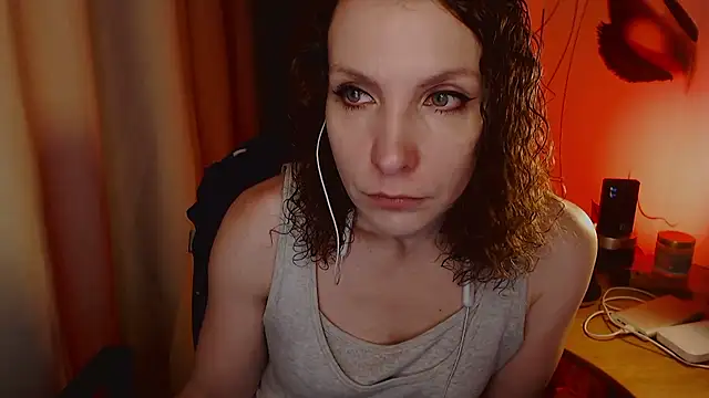 Snapshot of JohansonKatie chatting on January 31, 2025, 1:11 am JohansonKatie online show from January 31, 2025, 1:11 am