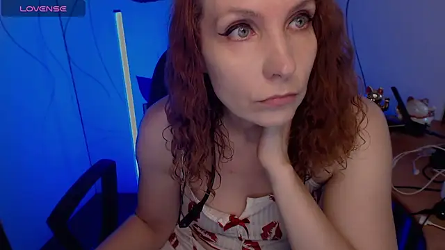 Snapshot of JohansonKatie chatting on September 17, 2025, 3:52 am JohansonKatie online show from September 17, 2025, 3:52 am