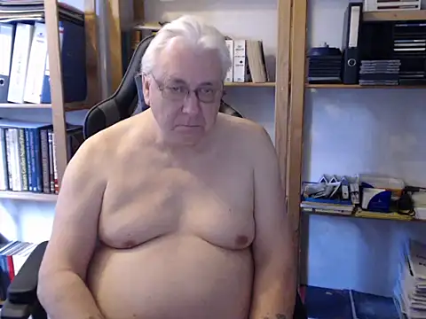 SchwanzhureXXL online show from March 29, 2026, 9:09 am