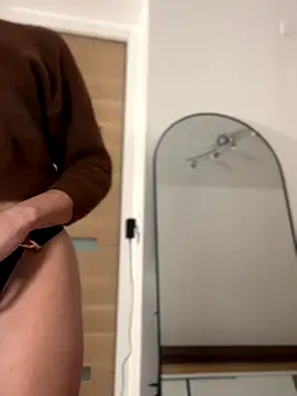 LalieFR online show from November 23, 2025, 11:32 am