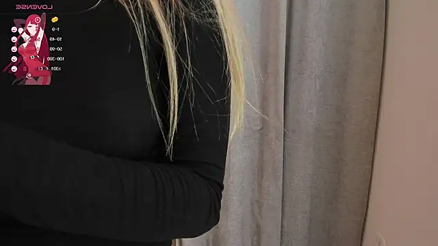 karoline 18 online show from February 24, 2025, 12:16 pm