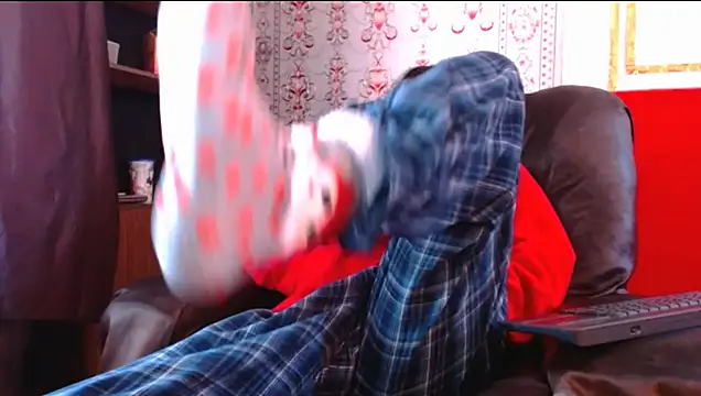 Snapshot of ShanyFerrati chatting on December 27, 2024, 5:05 pm ShanyFerrati online show from December 27, 2024, 5:05 pm