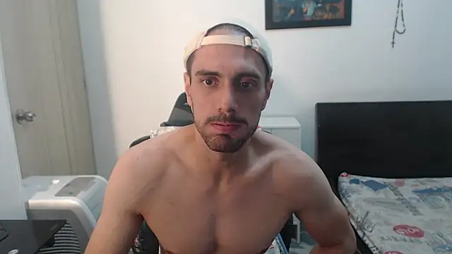 samuelgarcia  online show from March 17, 2025, 11:42 am