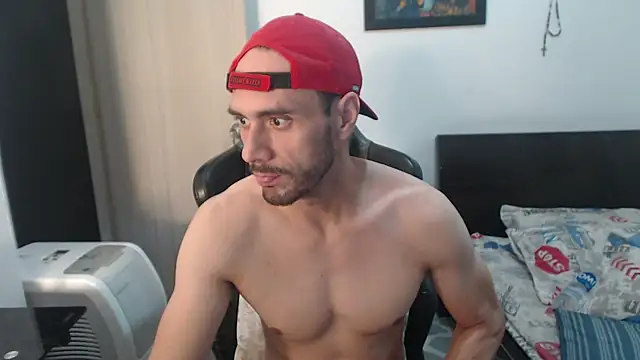 samuelgarcia  online show from March 19, 2025, 12:34 pm