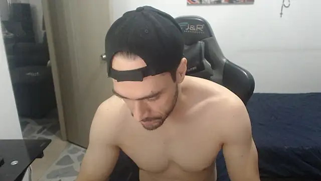 samuelgarcia  online show from March 6, 2026, 10:34 am