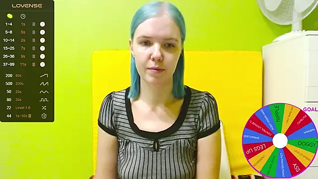 Ultra Meow online show from October 12, 2025, 5:23 pm