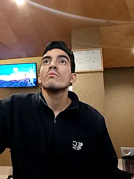 TommyMomentum online show from April 19, 2026, 5:40 am