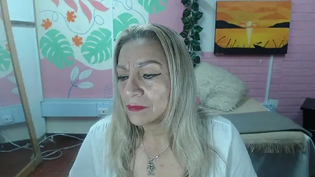 Snapshot of ZAMANTHA chatting on April 29, 2026, 5:06 pm ZAMANTHA online show from April 29, 2026, 5:06 pm
